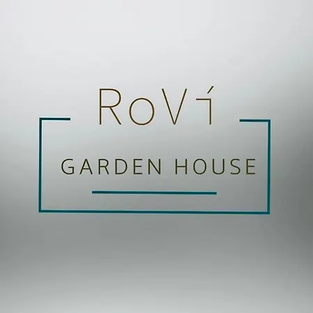 Rovi Garden House شقة *