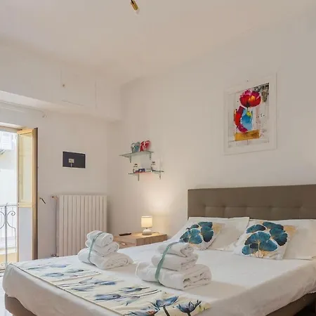 Rovi Garden House Апартаменты Бари