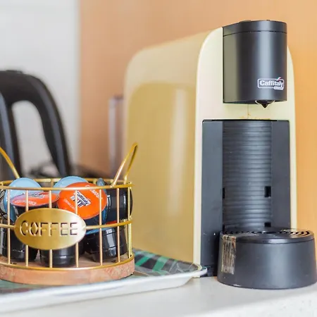 Апартаменти Rovi Garden House Барі