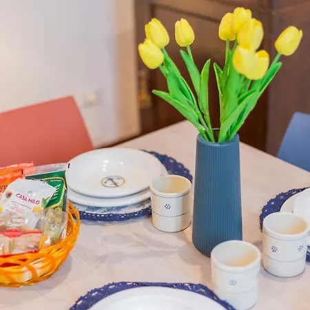 Апартаменти Rovi Garden House