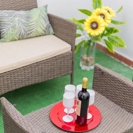 Апартаменты Rovi Garden House